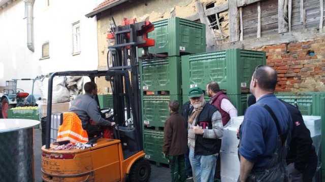 Vom Apfel zum Saft